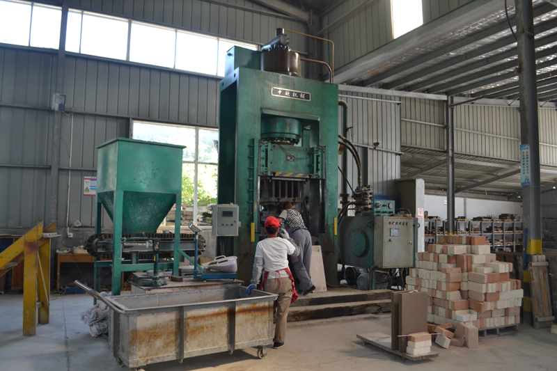 750T���ܔ���Һ���C